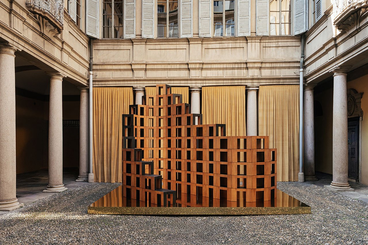 Kelly Wearstler’s H&M HOME Collection Refuses to Flatten Luxury