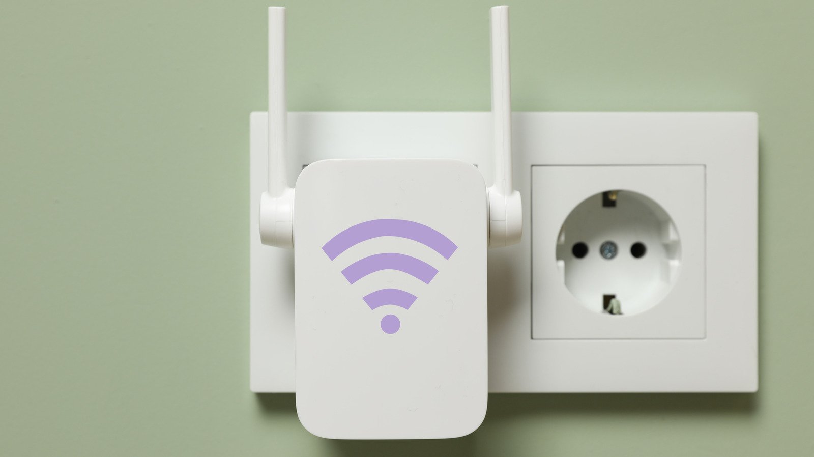 Mesh Wi-Fi Or A Range Extender? Here's How To Know Which One You Actually Need