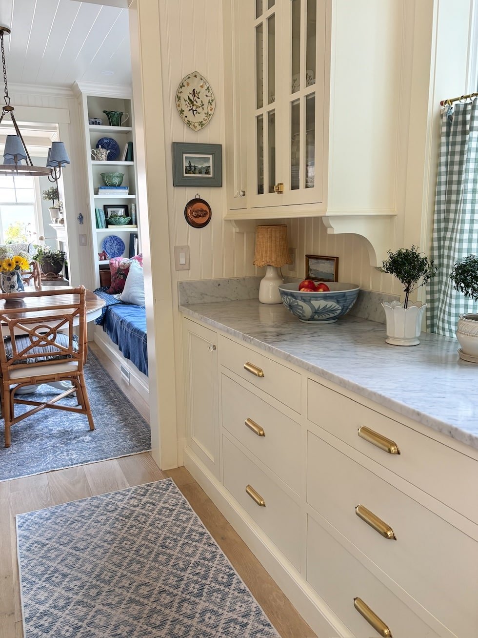 A Gentle Transition to the Fall Season at Home