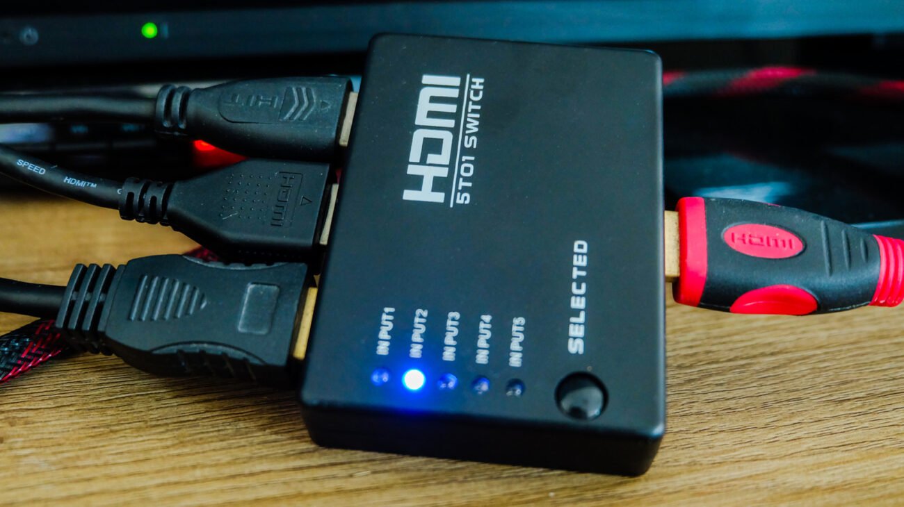 HDMI Splitter Vs. HDMI Switch: How Are They Different?