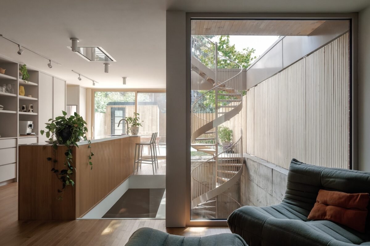 Appareil Architecture Renovates a Montreal Triplex