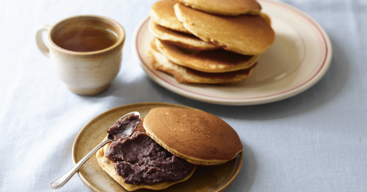 Dorayaki with anko filling
