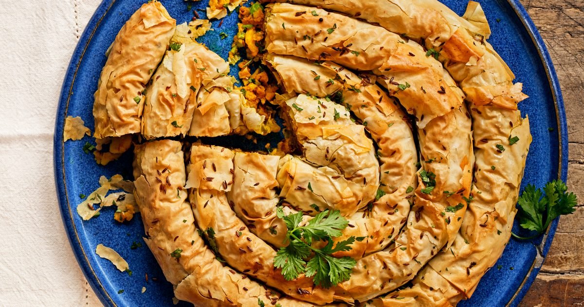Vegetable samosa filo pie