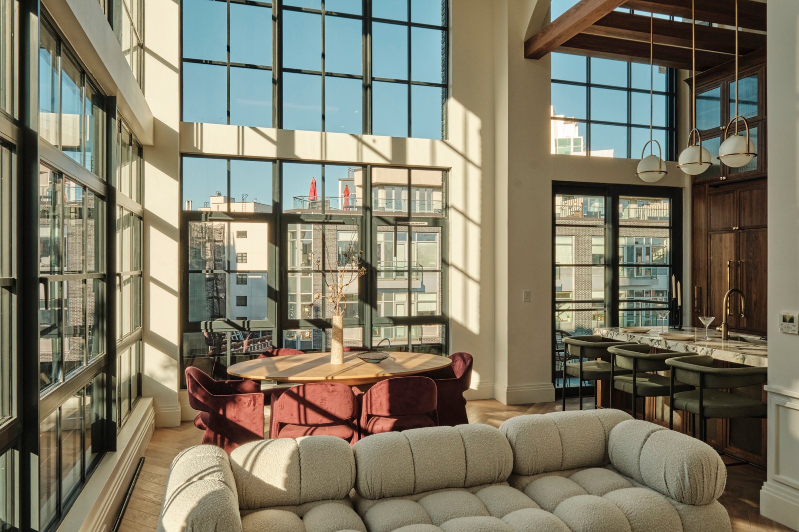 Williamsburg Duplex Draws From Brooklyn’s Industrial Past